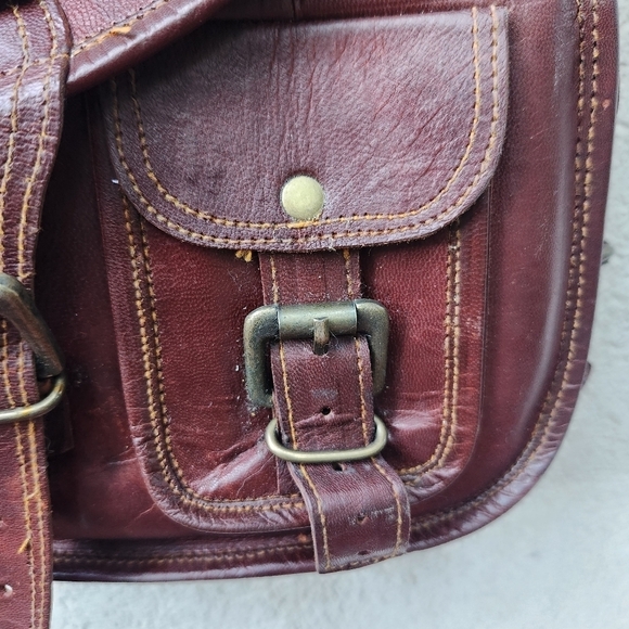 Vintage Messenger Bag Leather Brown Medium Lined Satchel Pockets Shoulder Strap - Picture 3 of 13